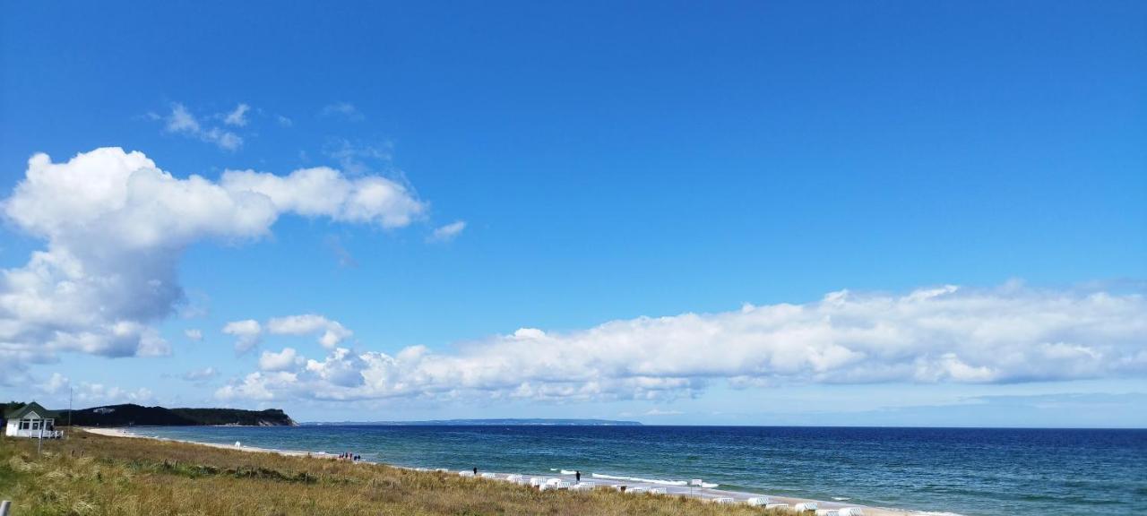 Traumblick Sellin: Spacious Beachside Apartment with Pool and Sauna Goehren  Exterior photo